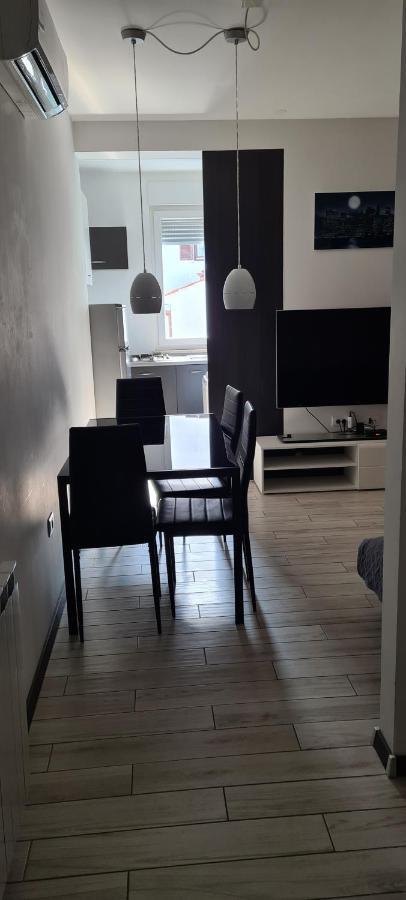 Apartments Peti Пула Экстерьер фото